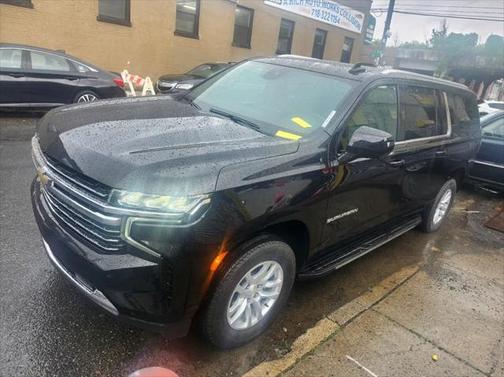 2023 Chevrolet Suburban LT