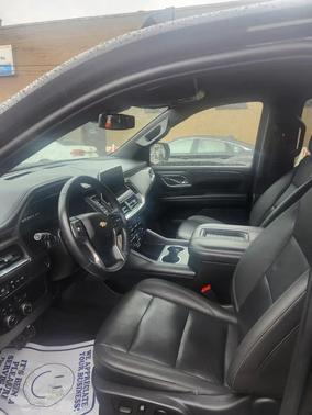 2023 Chevrolet Suburban LT