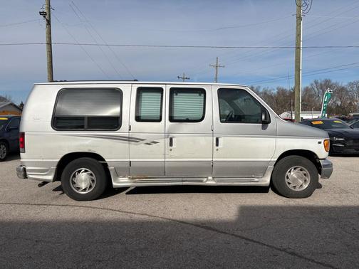 2002 Ford E150 Cargo