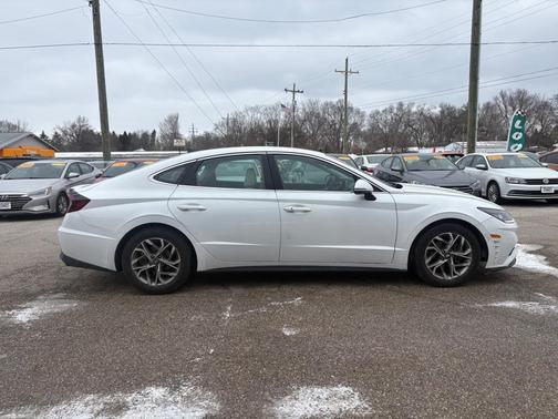 2021 Hyundai SONATA SEL