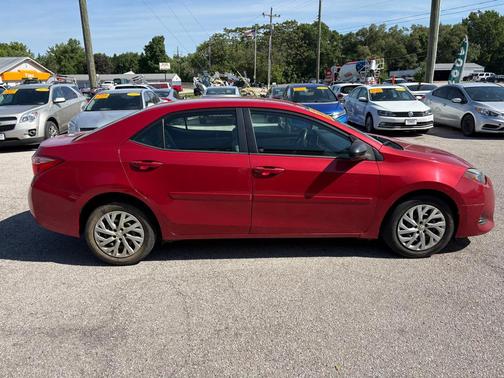 RED 2017 Toyota Corolla L