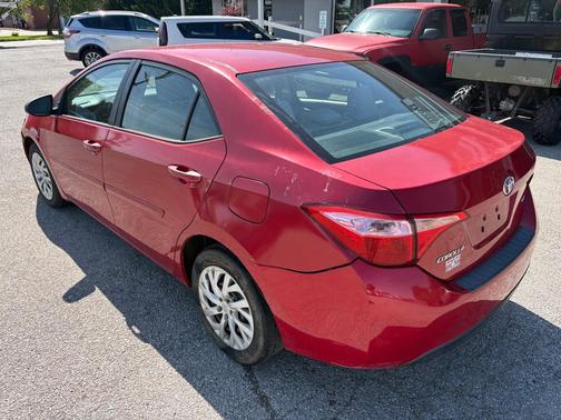 RED 2017 Toyota Corolla L