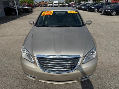 2013 Chrysler 200 Touring
