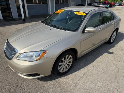 2013 Chrysler 200 Touring