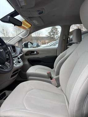 2017 Chrysler Pacifica LX