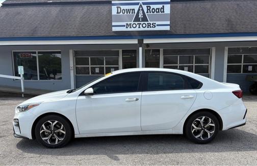 Clear White 2021 Kia Forte LXS