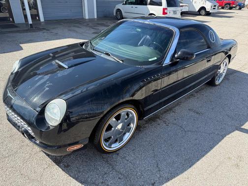 2002 Ford Thunderbird Deluxe