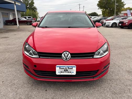 2017 Volkswagen Golf TSI S 4-Door