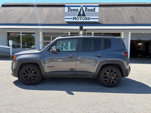 Granite Crystal Metallic Clearcoat 2018 Jeep Renegade Latitude