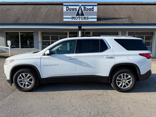WHITE 2018 Chevrolet Traverse LT Cloth