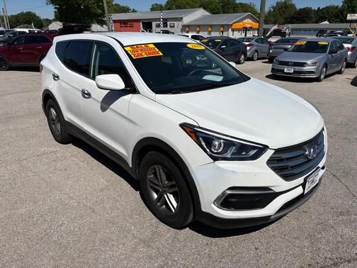 Pearl White 2018 Hyundai Santa Fe Sport 2.4L