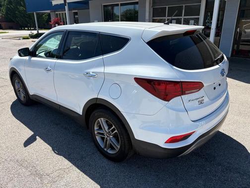 Pearl White 2018 Hyundai Santa Fe Sport 2.4L