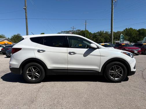 Pearl White 2018 Hyundai Santa Fe Sport 2.4L