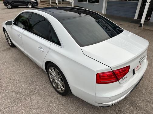 WHITE 2014 Audi A8 L 4.0T