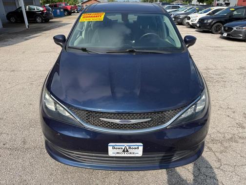 Jazz Blue Pearlcoat 2020 Chrysler Voyager LX