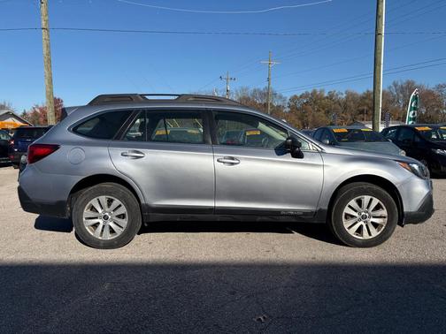 2019 Subaru Outback 2.5i