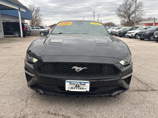 2020 Ford Mustang EcoBoost