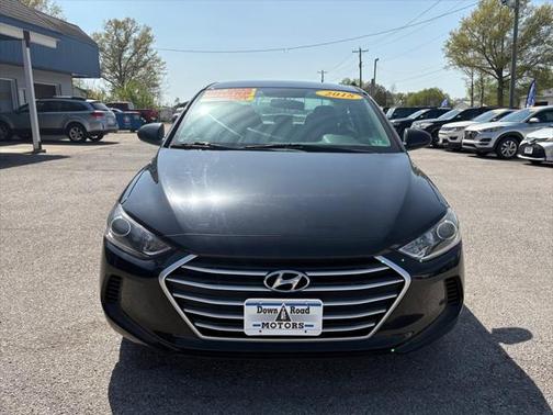 2018 Hyundai ELANTRA SE
