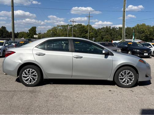 2019 Toyota Corolla LE