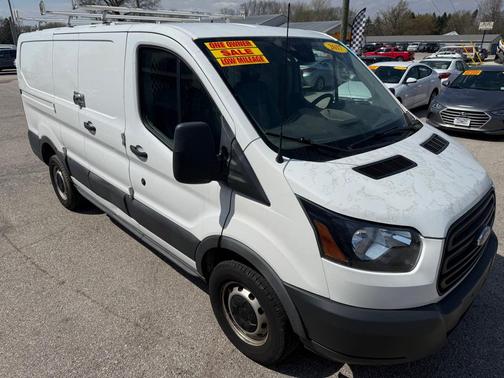 Oxford White 2017 Ford Transit-250 Base
