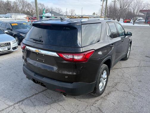 2018 Chevrolet Traverse LT Cloth