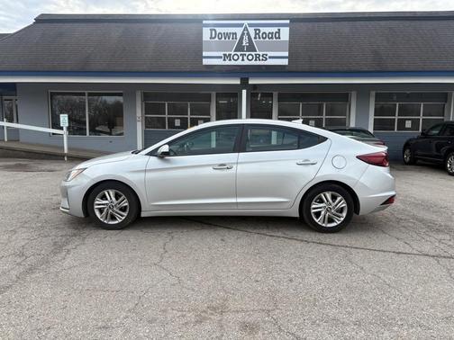 2019 Hyundai ELANTRA Value Edition