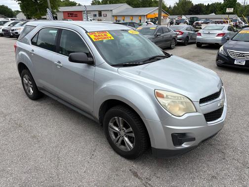 Silver Ice Metallic 2010 Chevrolet Equinox LS
