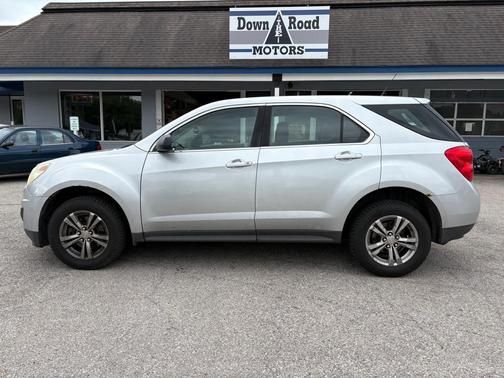 Silver Ice Metallic 2010 Chevrolet Equinox LS