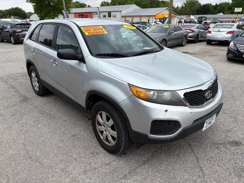 Bright Silver 2011 Kia Sorento Base