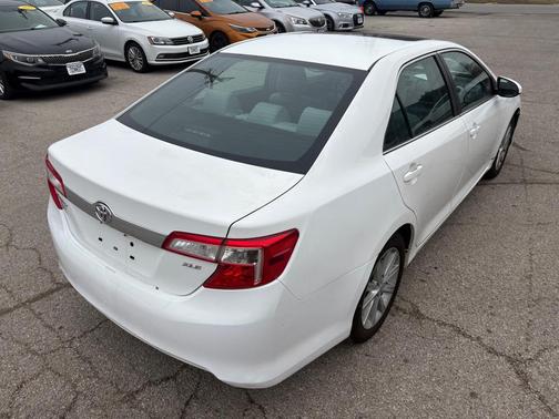 2014 Toyota Camry SE