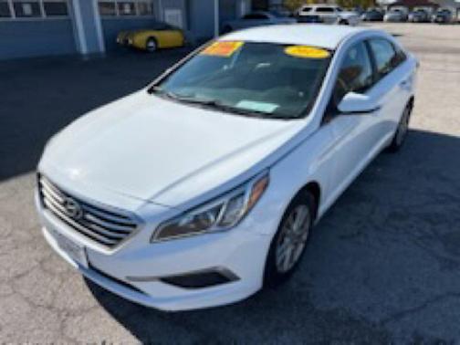 2017 Hyundai SONATA SE