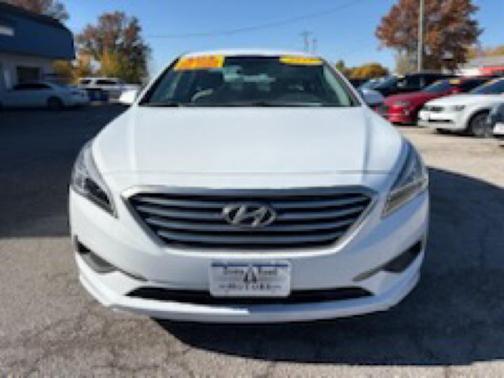 2017 Hyundai SONATA SE