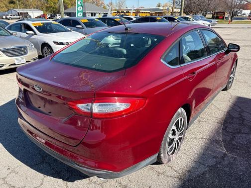 2014 Ford Fusion S
