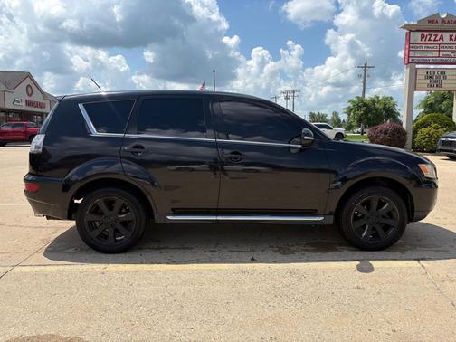 BLACK 2010 Mitsubishi Outlander GT