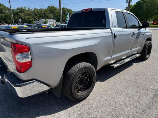 SILVER 2016 Toyota Tundra SR