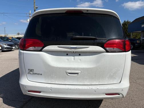 2018 Chrysler Pacifica L