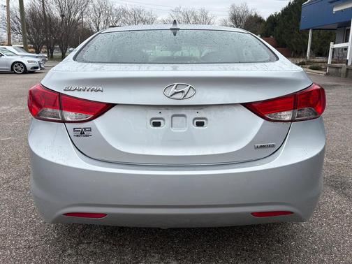 2013 Hyundai ELANTRA Limited