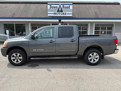 2009 Nissan Titan SE Crew Cab