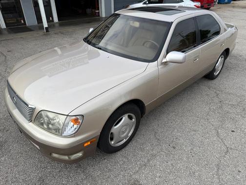 1998 Lexus LS 400 Base