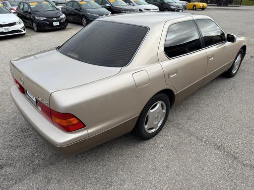 1998 Lexus LS 400 Base