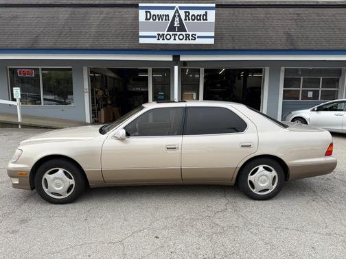 1998 Lexus LS 400 Base