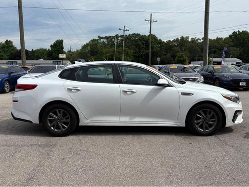 2020 Kia Optima LX
