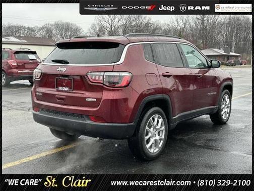 2022 Jeep Compass Latitude Lux 4x4