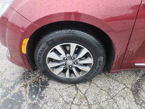 2020 Chrysler Pacifica Touring L Plus