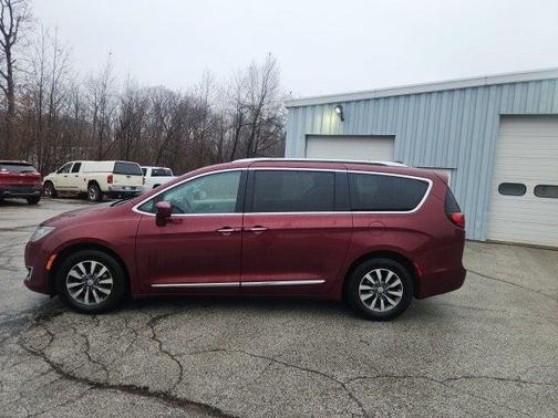 2020 Chrysler Pacifica Touring L Plus
