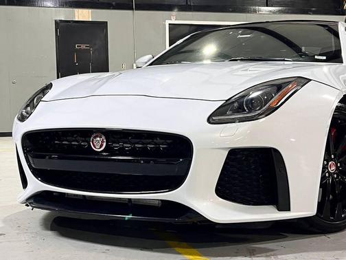 2016 Jaguar F-TYPE R
