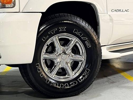 2000 Cadillac Escalade 4WD