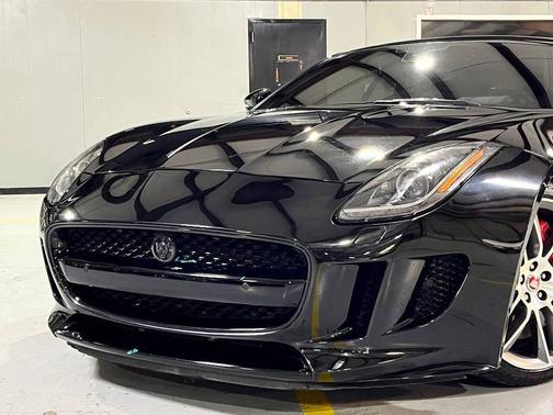 2015 Jaguar F-TYPE R