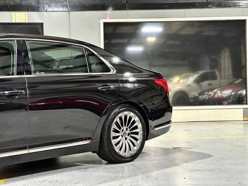 2019 Genesis G90 Premium