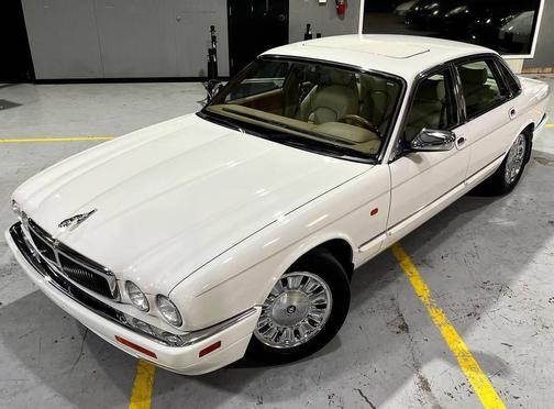 1995 Jaguar XJ12 XJ12 4dr Sedan